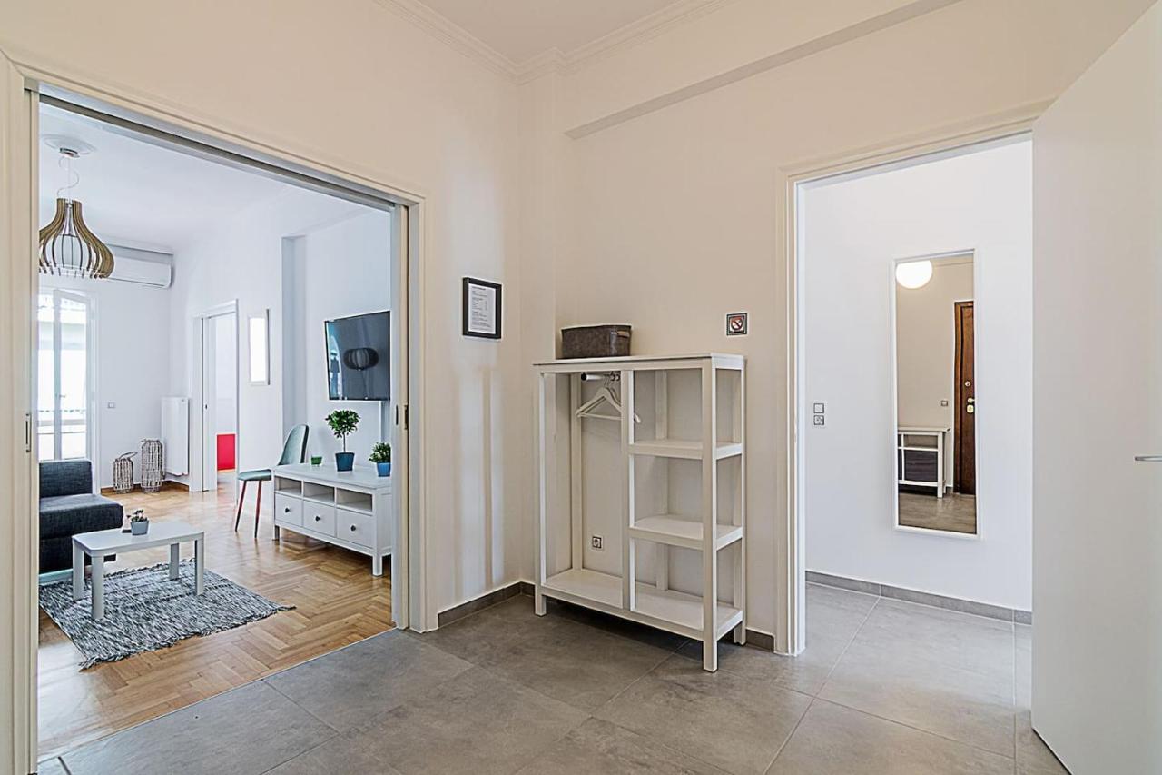 Spacious Two Bedroom Apartment In Central Location 아테네 외부 사진