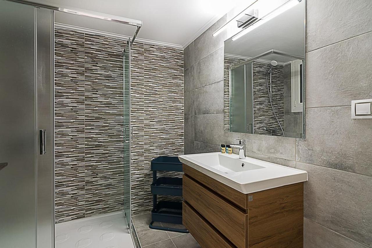 Spacious Two Bedroom Apartment In Central Location 아테네 외부 사진