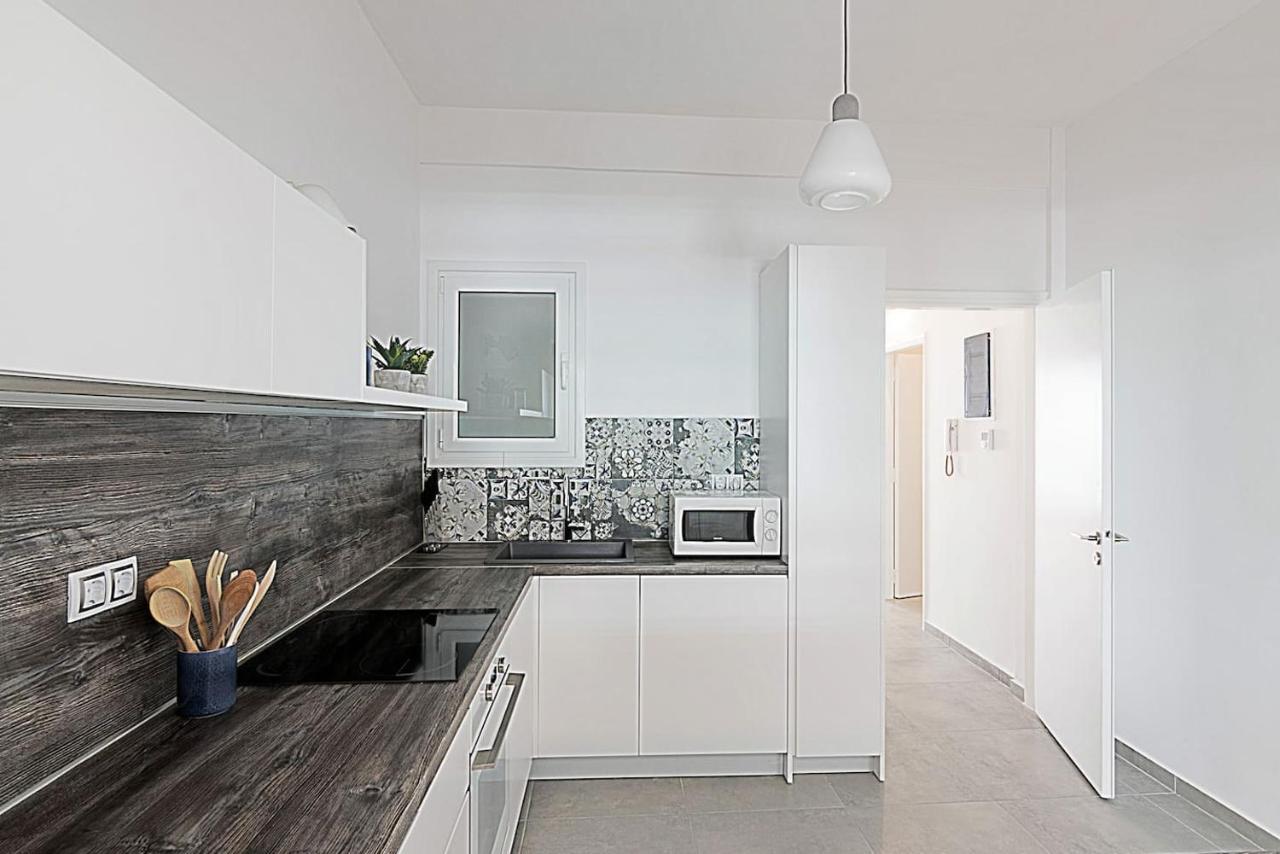 Spacious Two Bedroom Apartment In Central Location 아테네 외부 사진