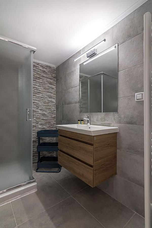Spacious Two Bedroom Apartment In Central Location 아테네 외부 사진